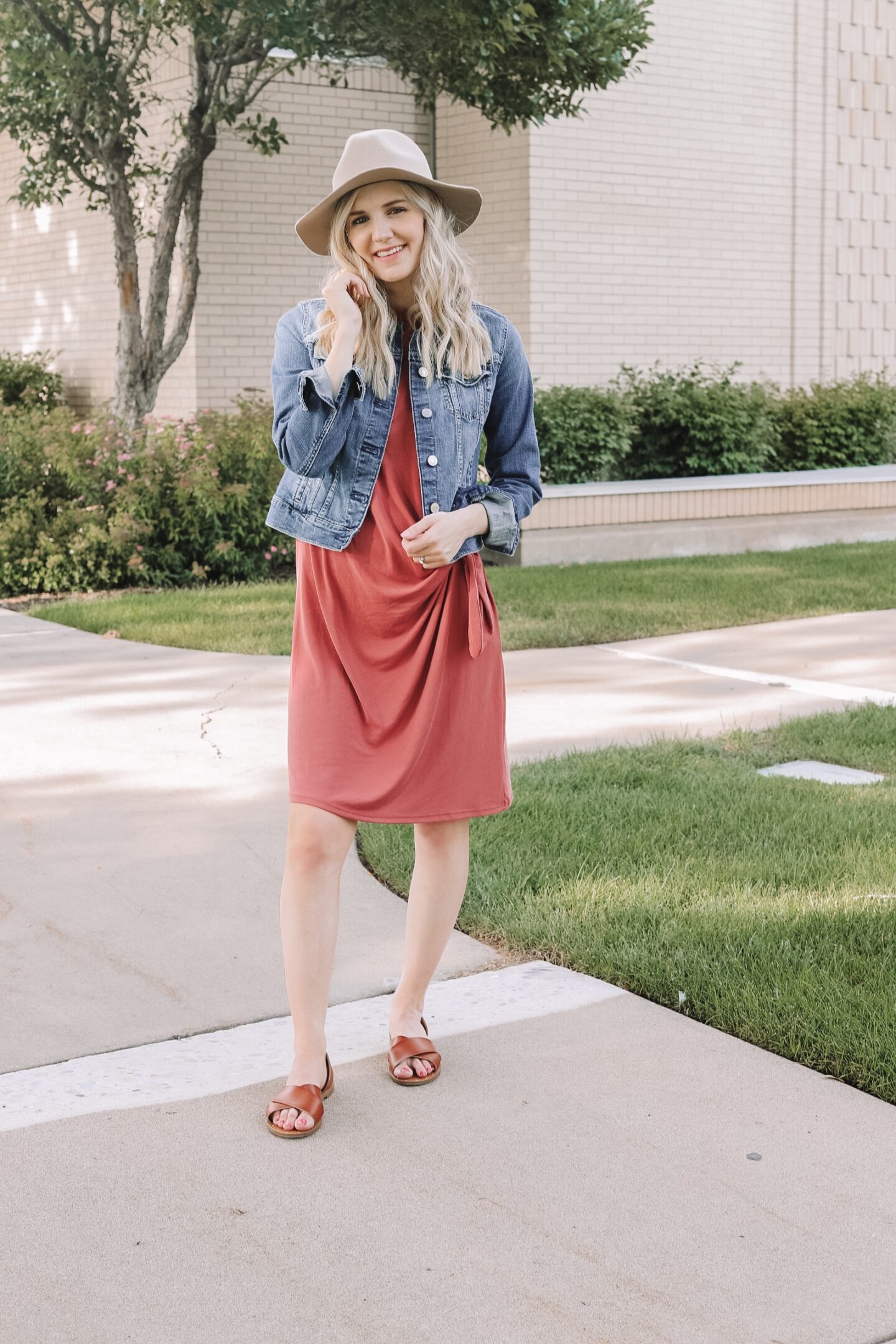 styling 1 dress in 5 ways for summer and fall