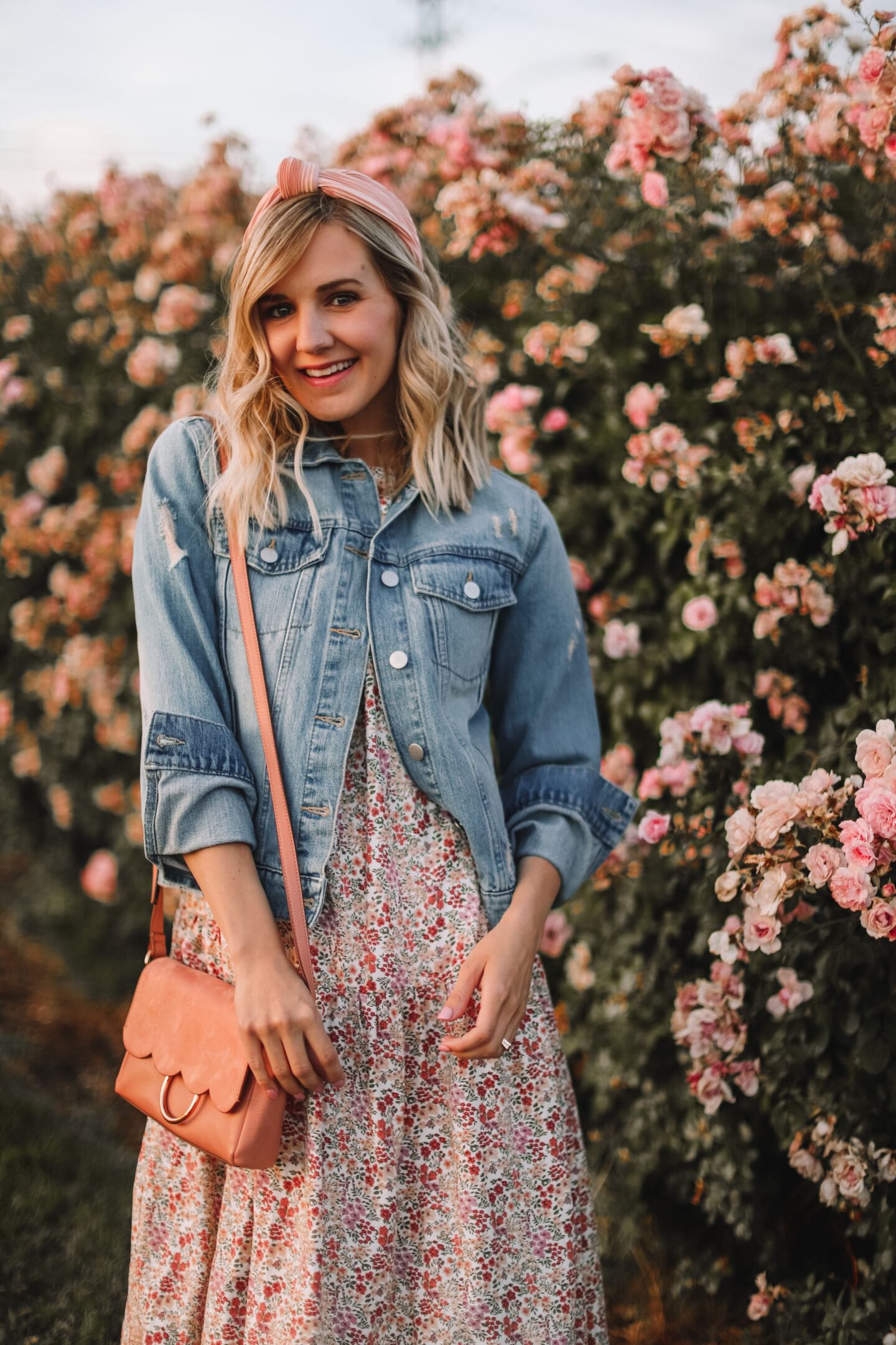How to Wear a Denim Jacket - Stylish Spring Look! by People & Styles