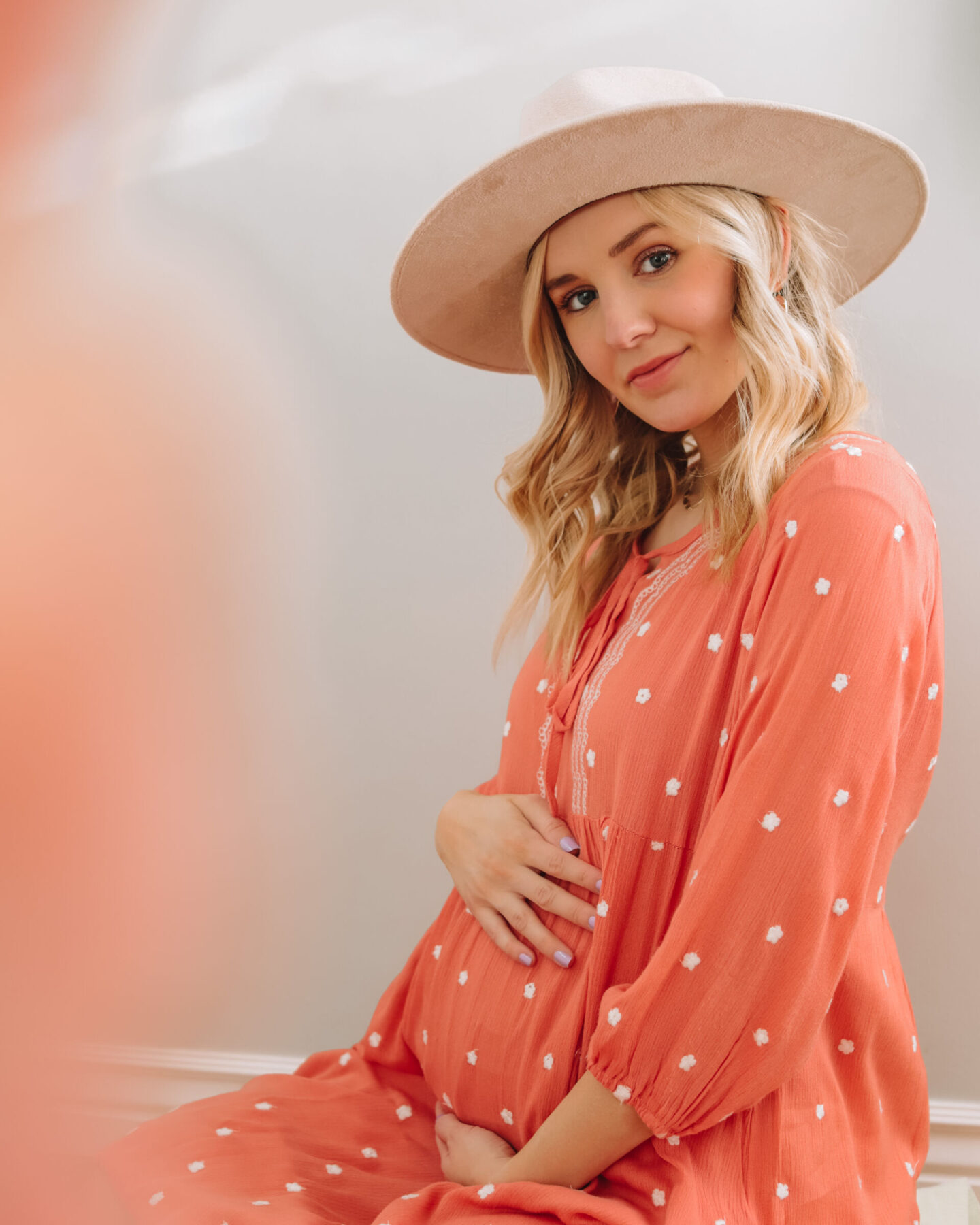 TOP 5 PREGNANCY MUST HAVES RIGHT NOW + 20 WEEK UPDATE
